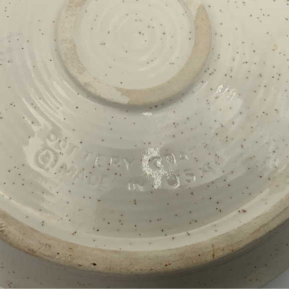 Vintage 1970’s Large Pottery Craft Made In USA Speckled White w/Flowers Ashtray - Picture 7 of 7